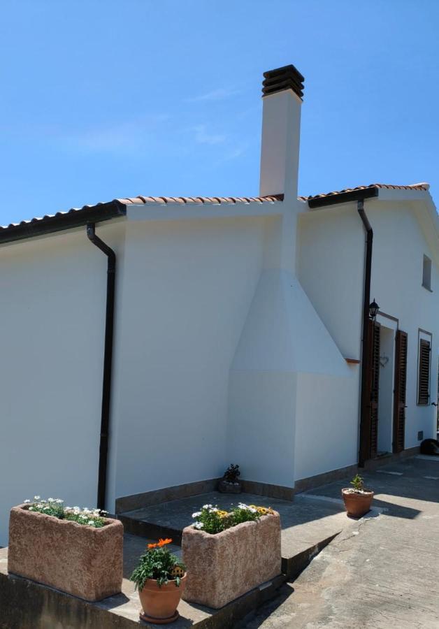 La_Casa_Di_ Willy Villa Canai Luaran gambar